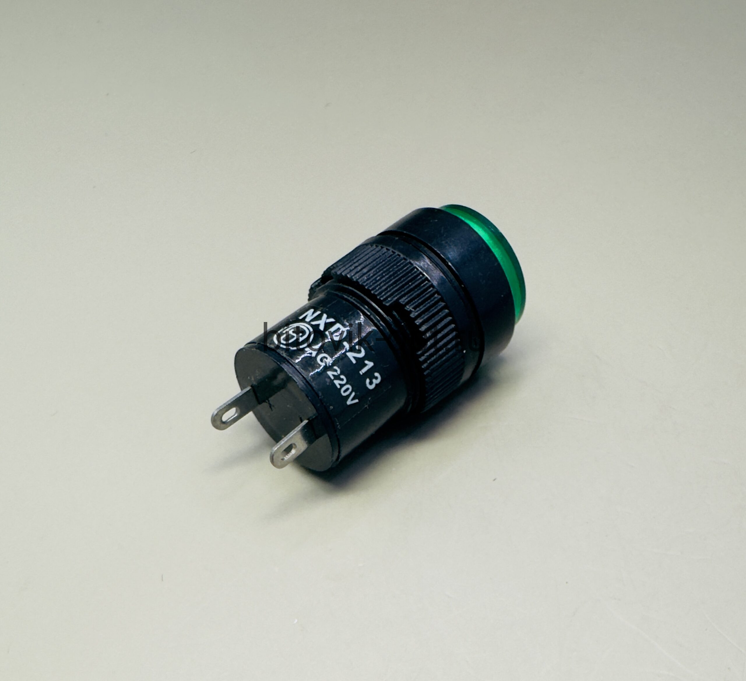 Индикаторная лампа зеленая NXD 213 220v D-18мм, L-34мм — изображение 2